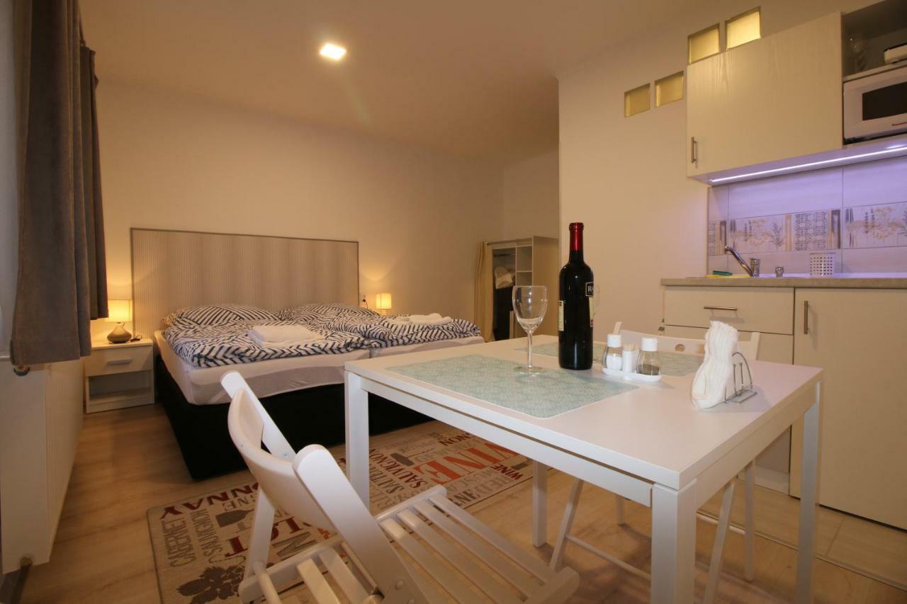Szent Ivan Apartman Έγκερ Εξωτερικό φωτογραφία
